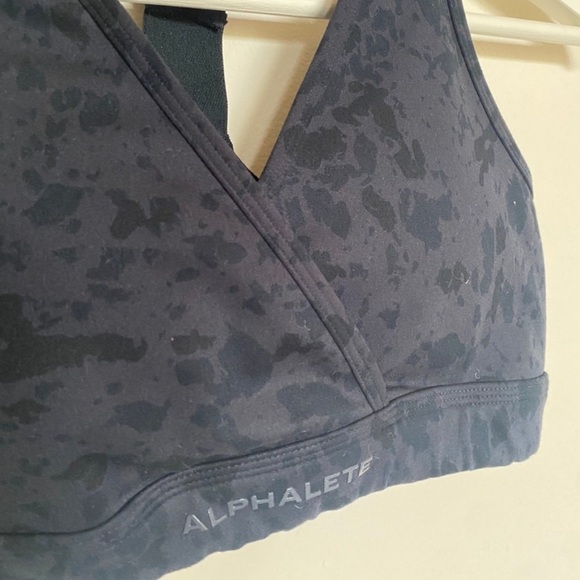 Alphalete black gym workout activewear Sports Bra - small - Picture 2 of 4